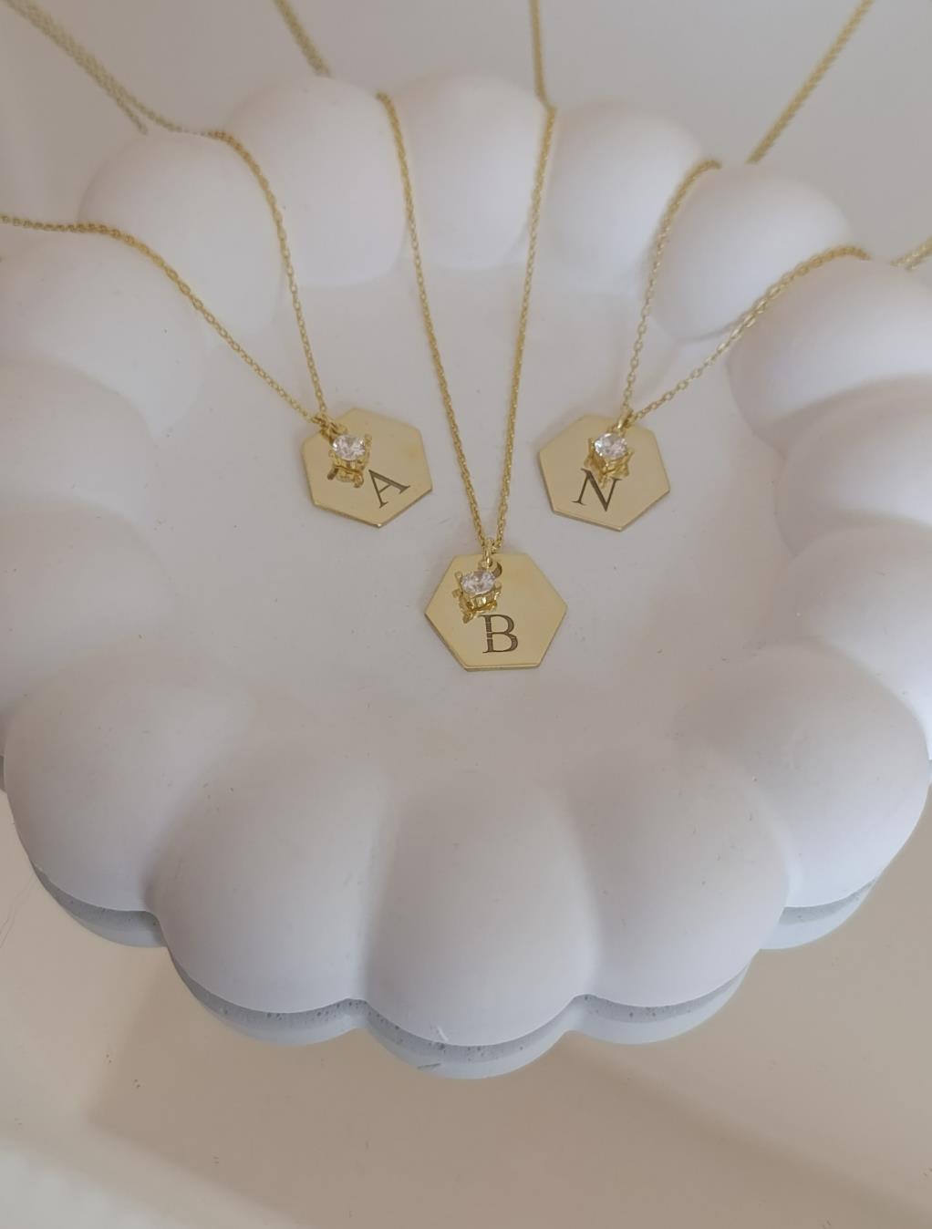 Taş Detaylı Altıgen Plaka Kolye - 925 Ayar Gümüş 