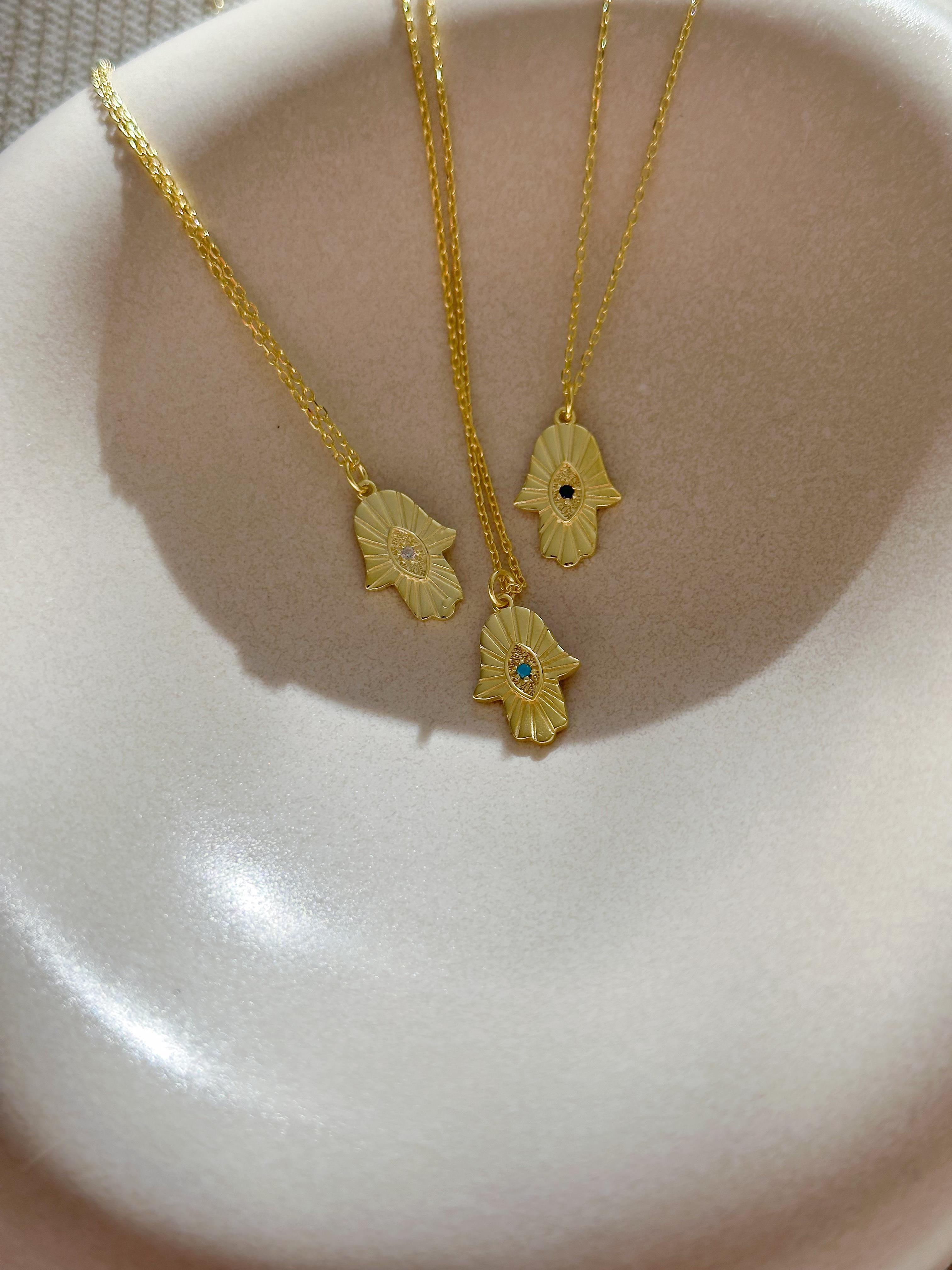 Fatma Ana Figürlü Madalyon Kolye - 925 Ayar Gümüş