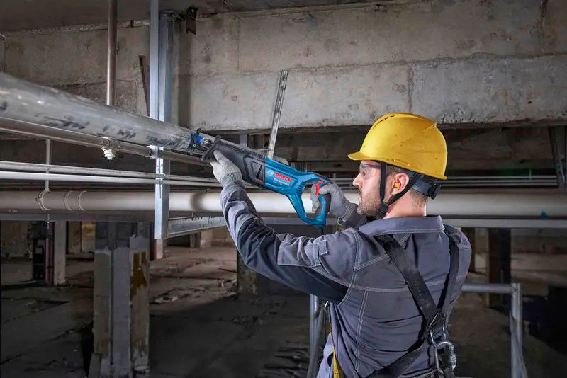 BOSCHBOSCH Bosch GSA-12-30 Tilki Kuyruğu Panter Testere 1250W