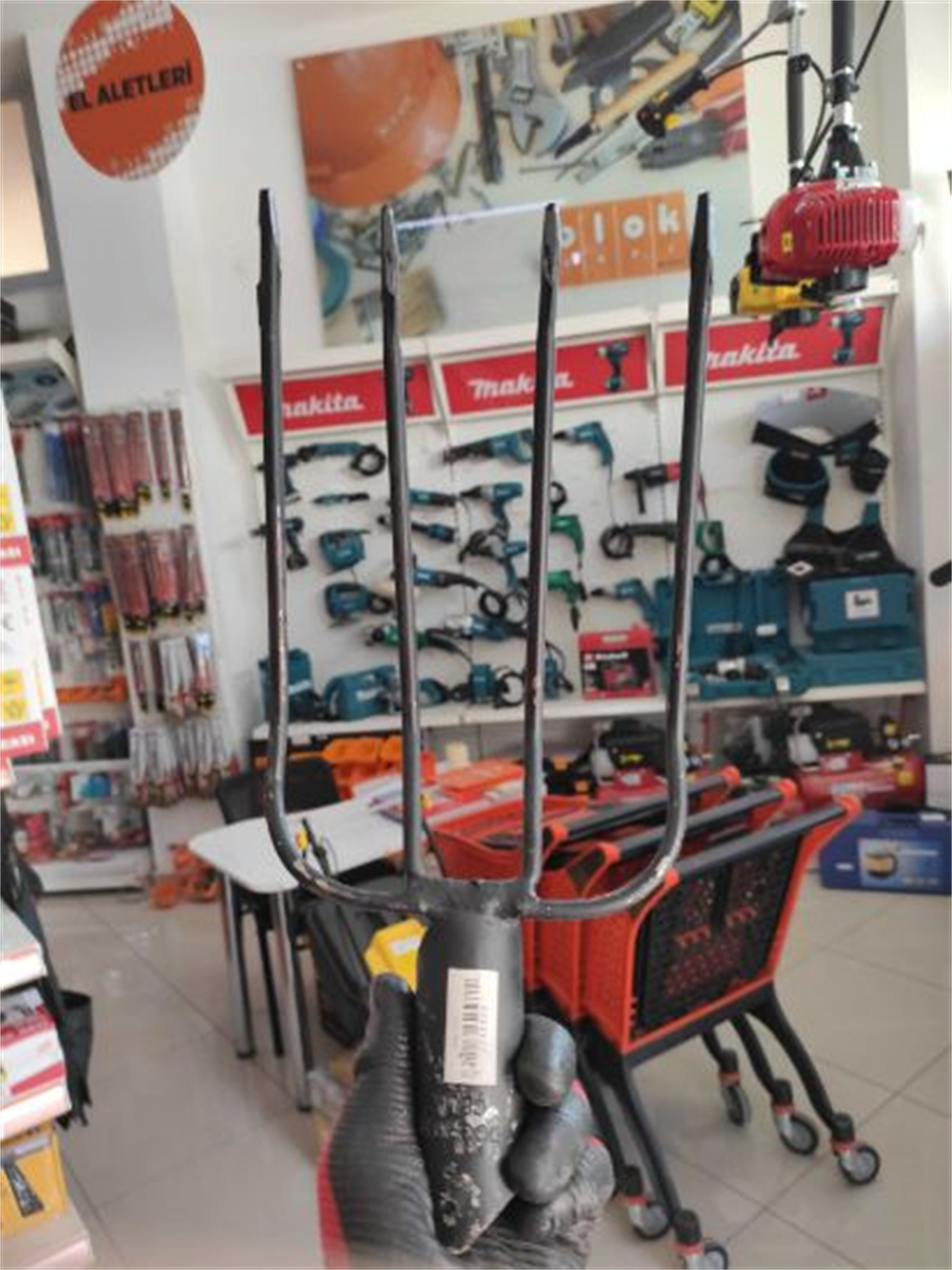 MarkasızBahçe Makineleri ve Aletleri Dirgen 4 Lü