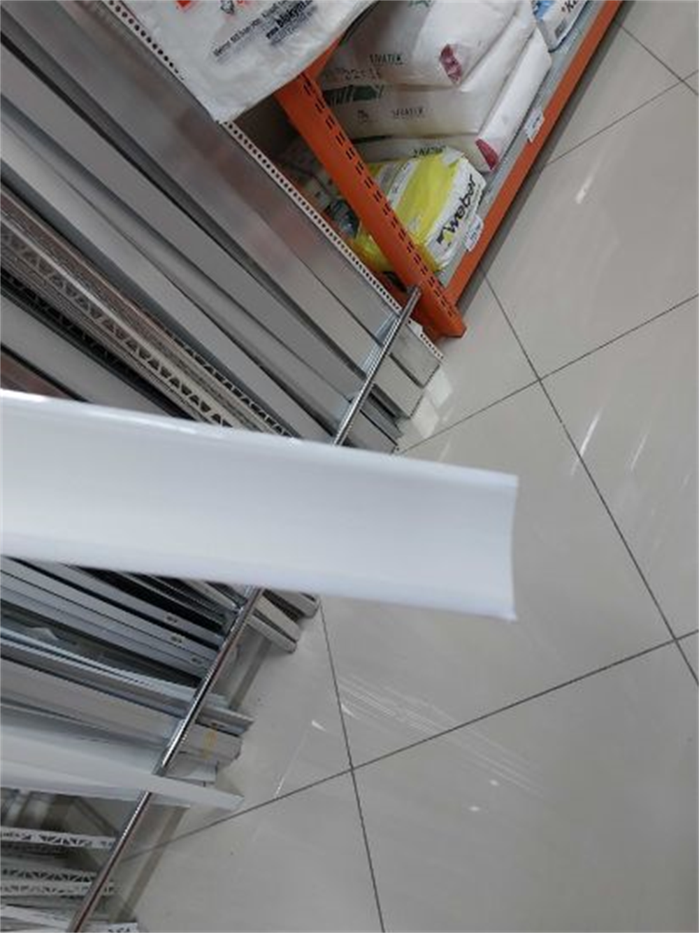 MarkasızHırdavat Malzemeleri Küvet Çıtası Tek Parça 3Cm