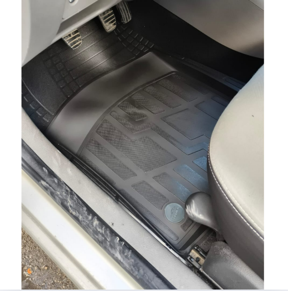 Opel combo C  2001-2011 Arası Aracına Uyumlu Derin Havuzlu Parlak Ciltli Üniversal Paspas