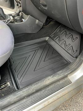 Dacia Duster 4x2 2009-2017 Premium Havuzlu Oto Paspas