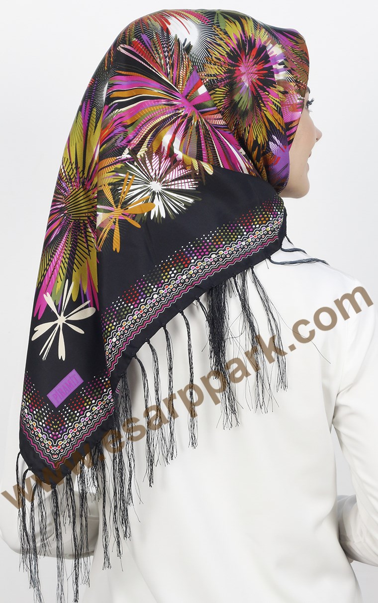 111-0012-10 PİRAMİT PÜSKÜLLÜ EŞARP