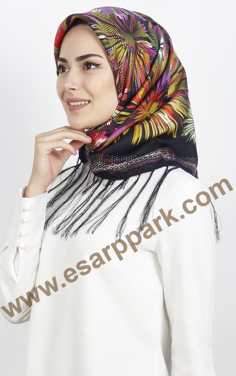 111-0012-10 PİRAMİT PÜSKÜLLÜ EŞARP