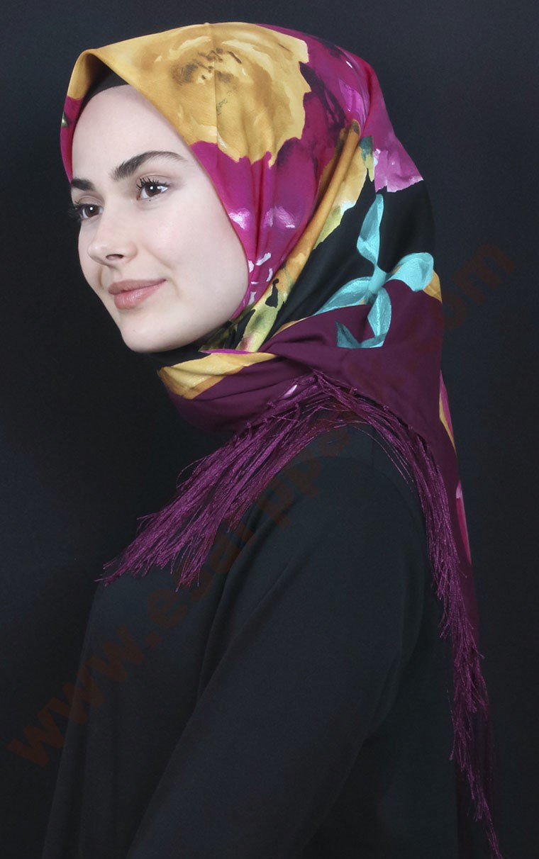 111-0013-21 PİRAMİT PÜSKÜLLÜ EŞARP