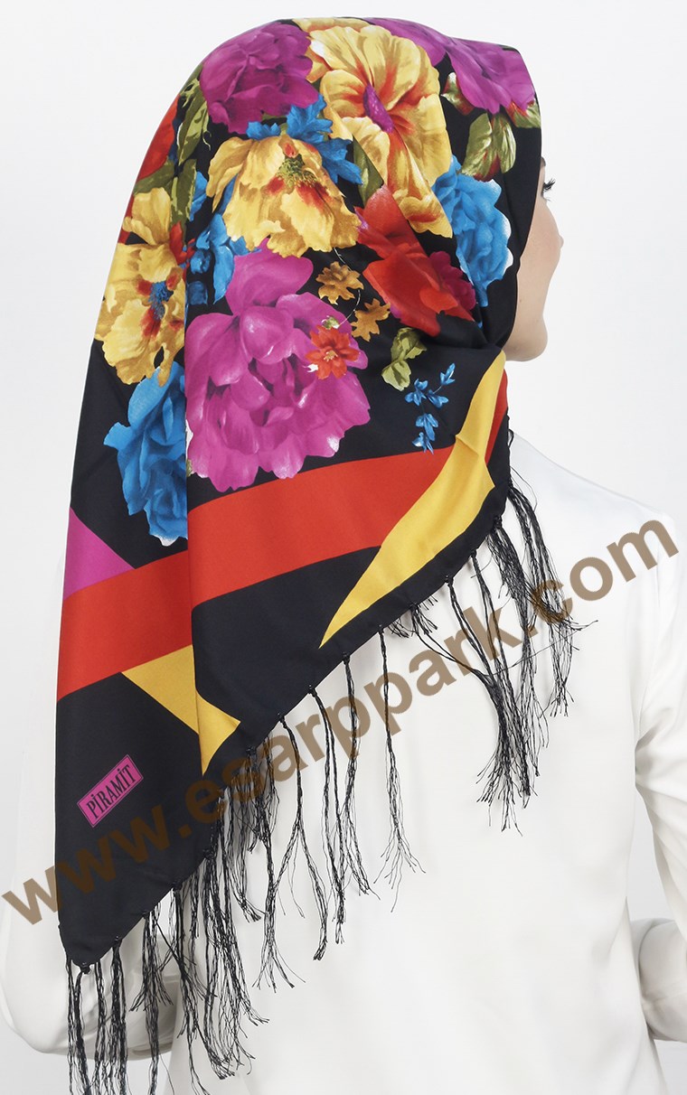 111-0013-35  PİRAMİT PÜSKÜLLÜ EŞARP