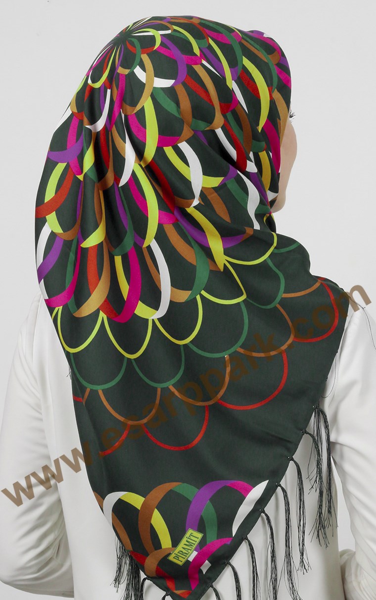 111-0022-05 PİRAMİT PÜSKÜLLÜ EŞARP
