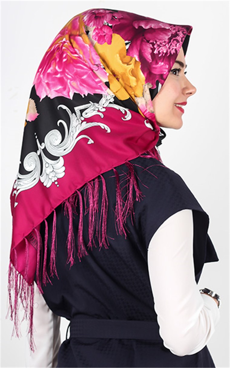 111-0013-13 PİRAMİT PÜSKÜLLÜ EŞARP