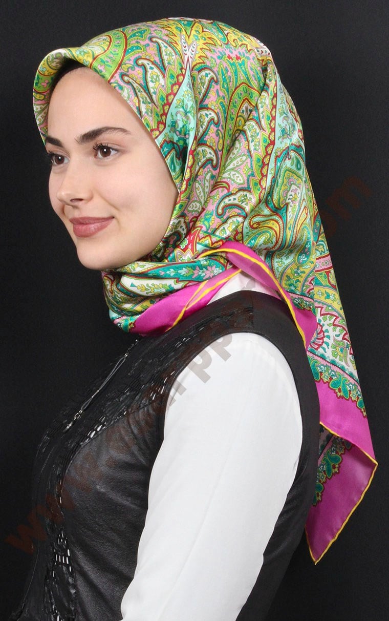 528-0001-16 %30 İPEK EŞARP