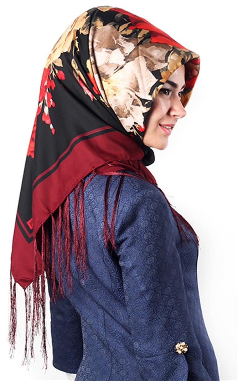 111-0012-12 PİRAMİT PÜSKÜLLÜ EŞARP