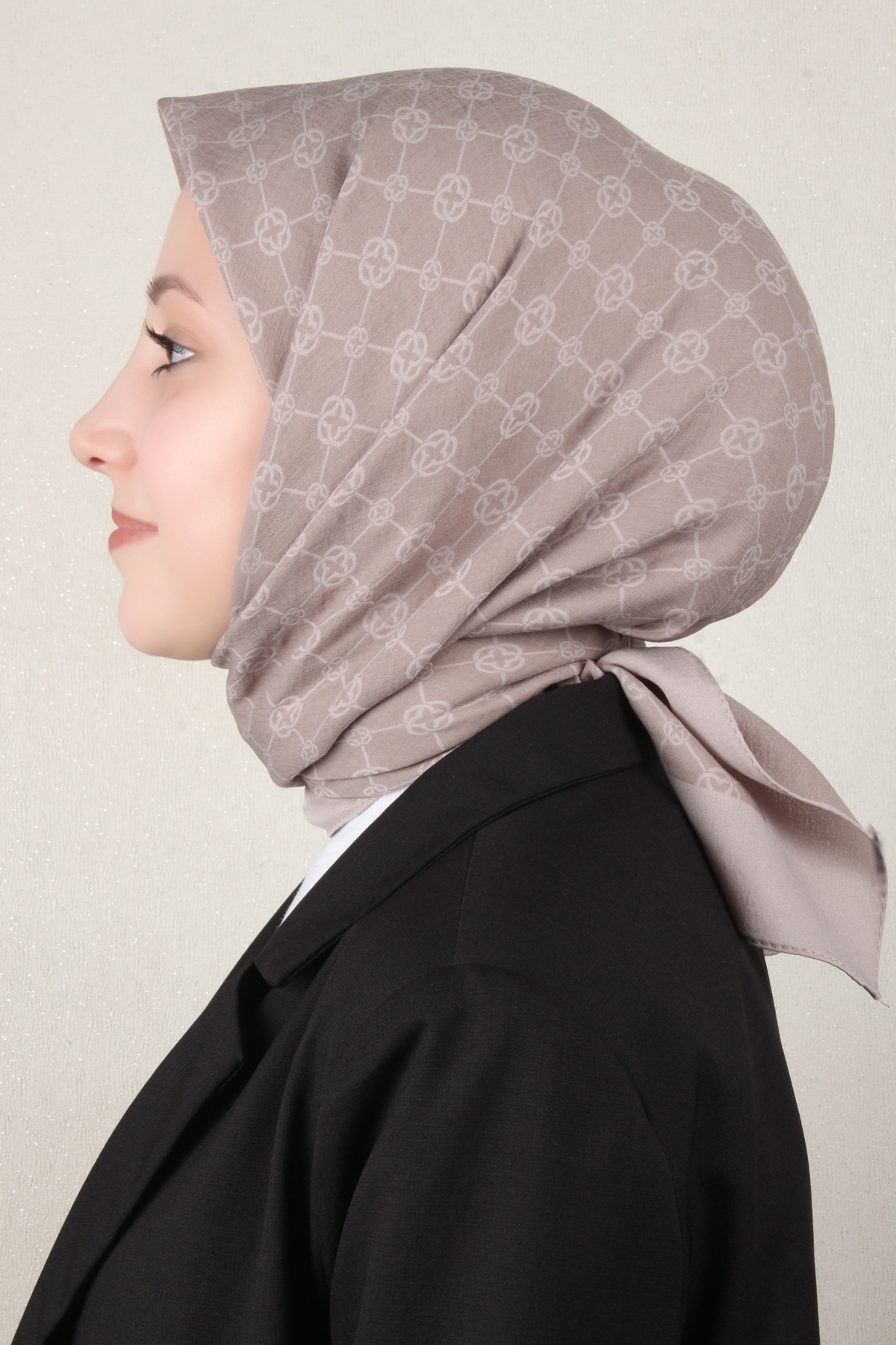 Aker Elegance Monogram Eşarp 1090500-982 Taş