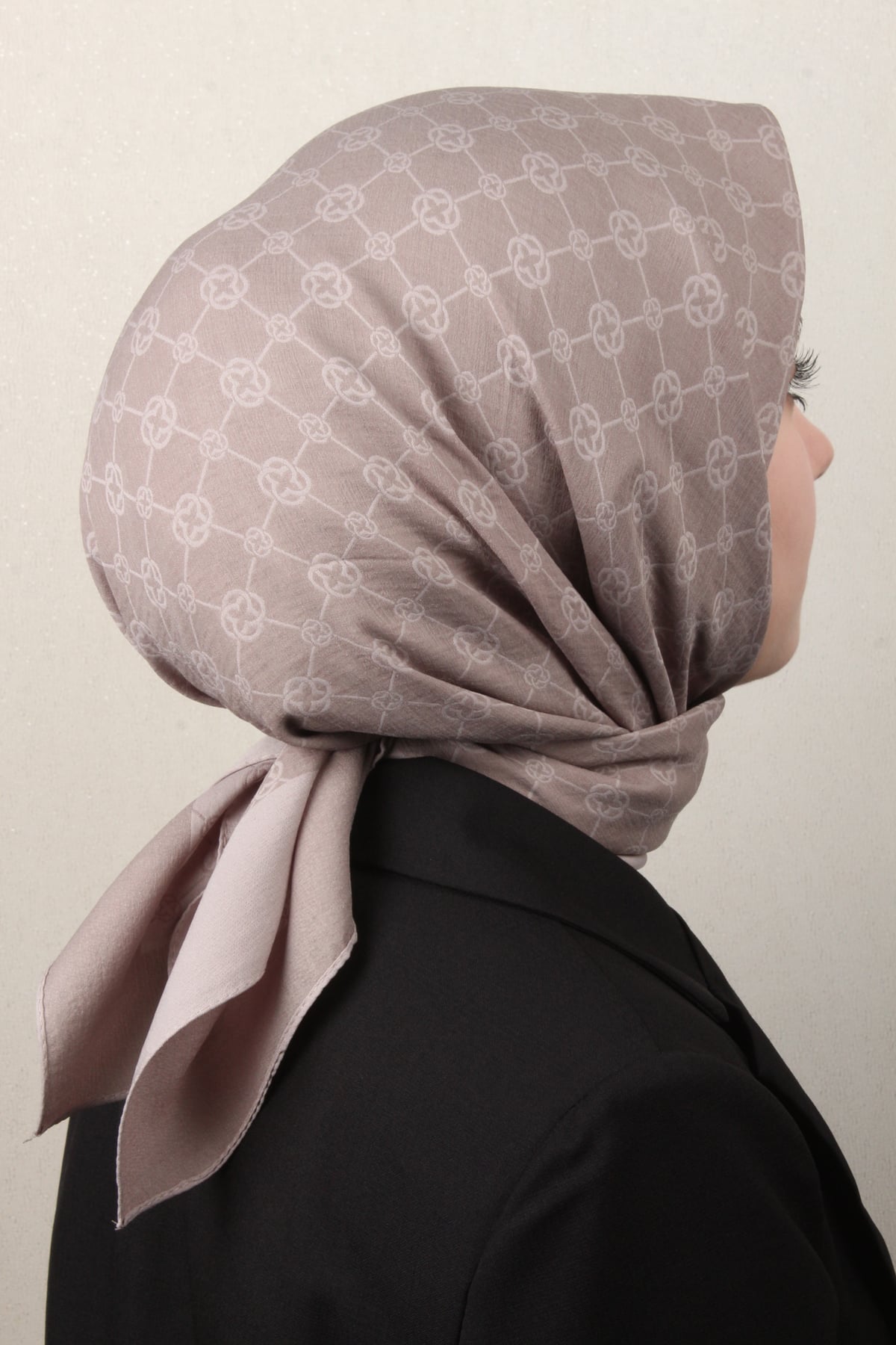 Aker Elegance Monogram Eşarp 1090500-982 Taş