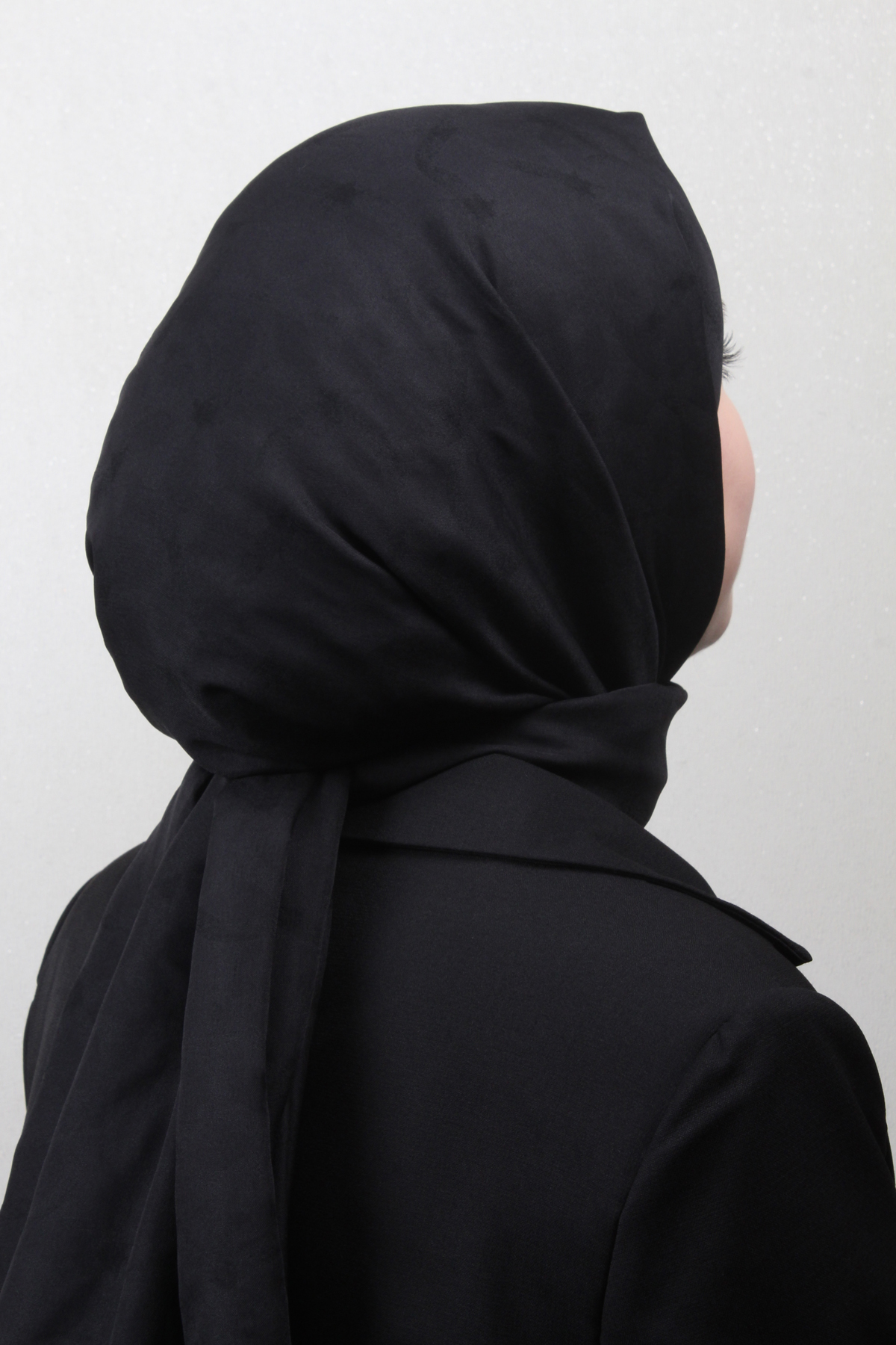 Aker Karma Şal 1040500-911 Siyah