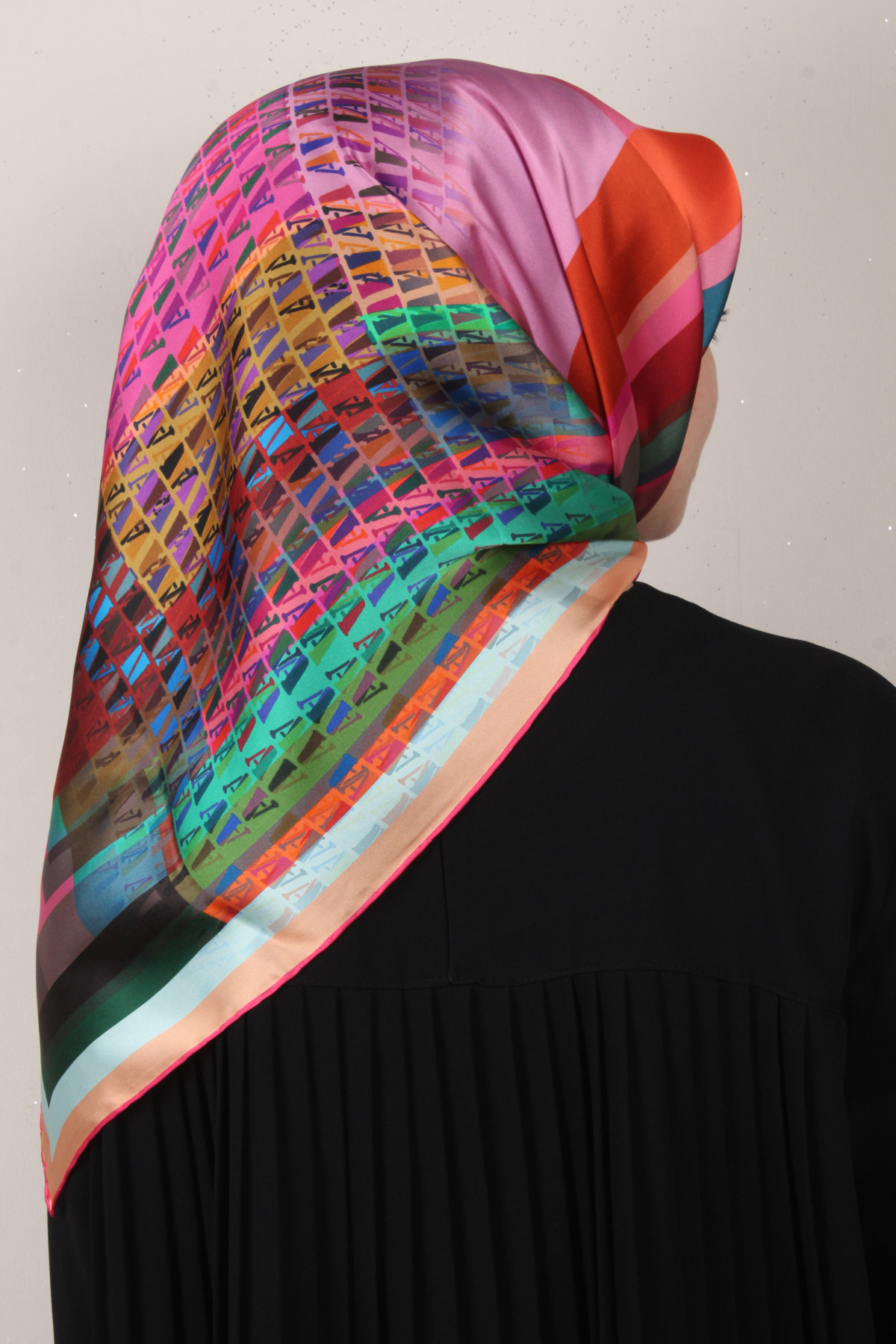 Armine 2023 Yaz 8934-04