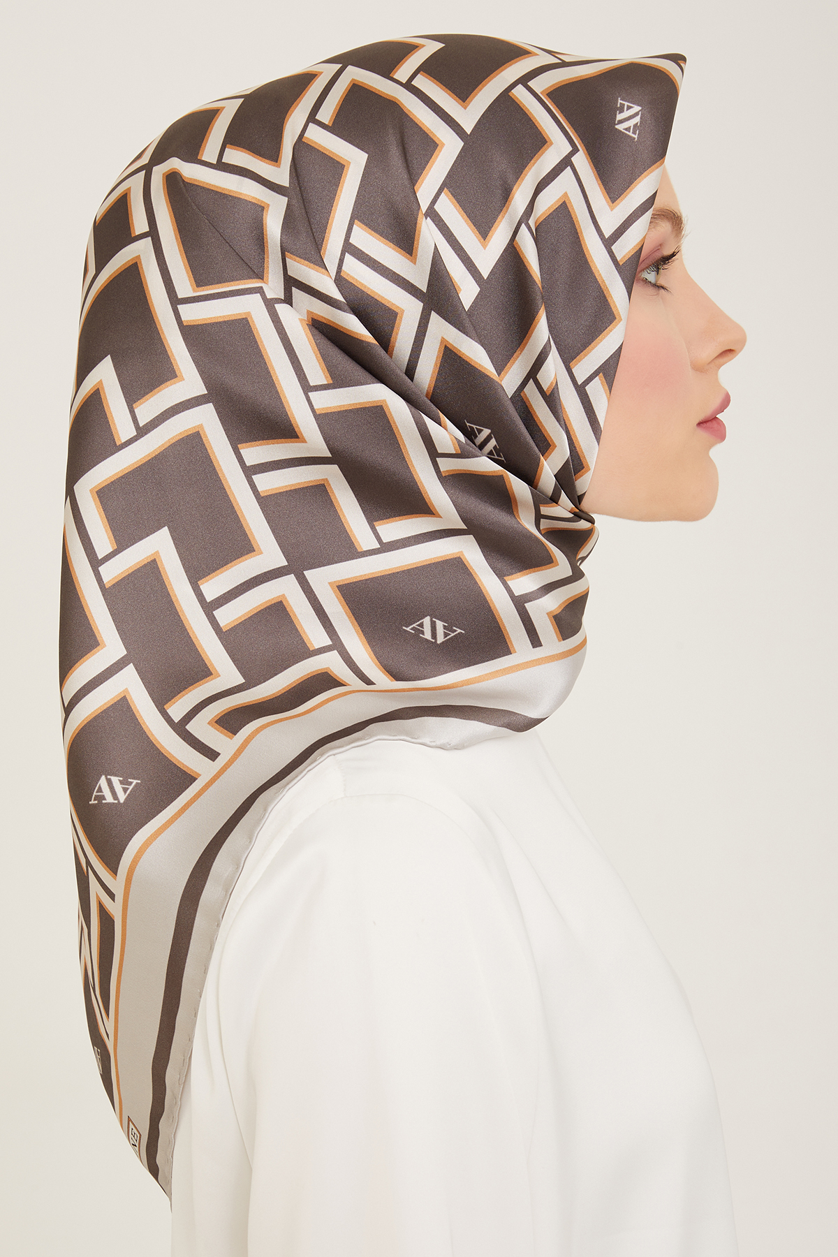 Armine 2024 Yaz 9132-82
