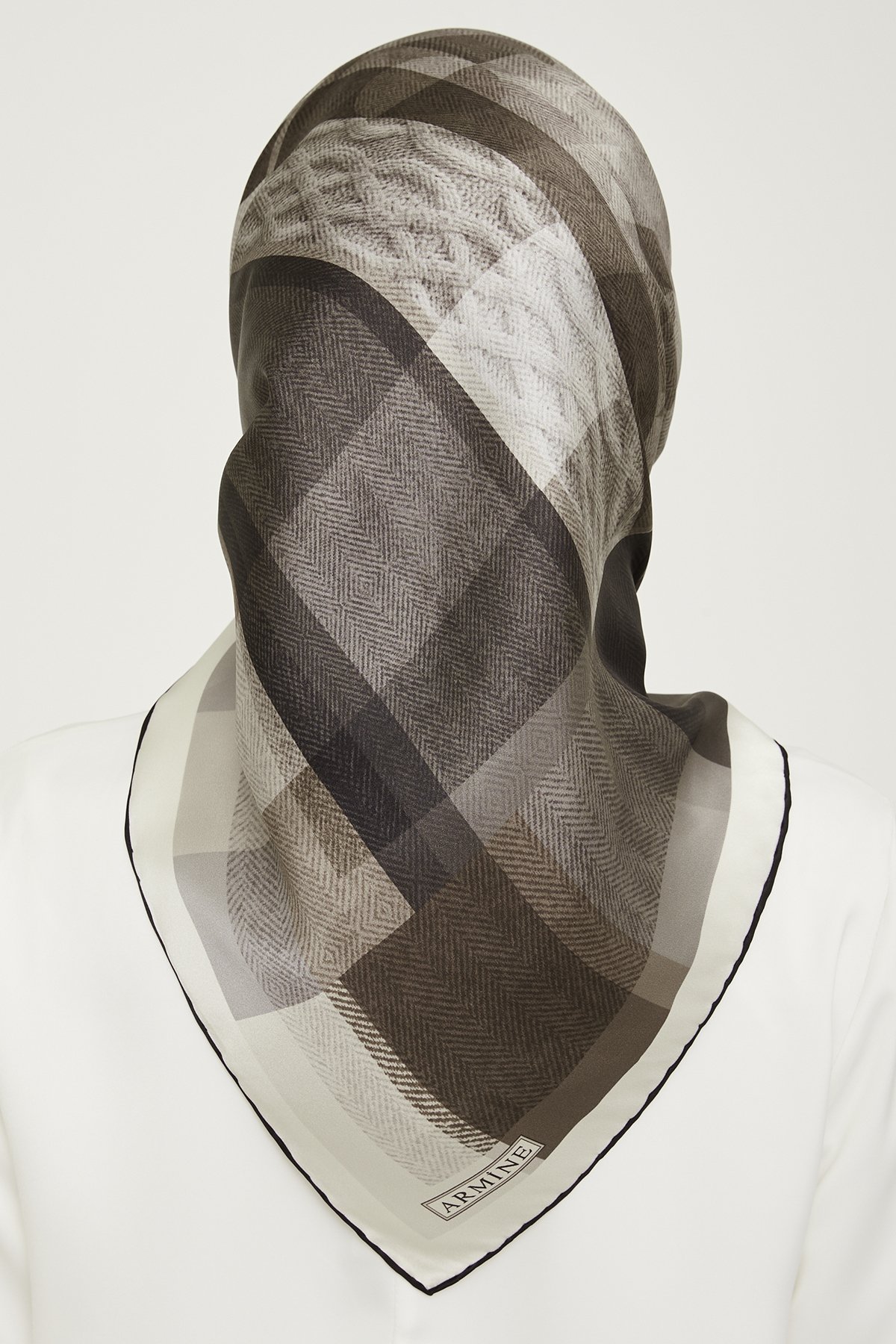 Armine 23-24 Kış 9009-11