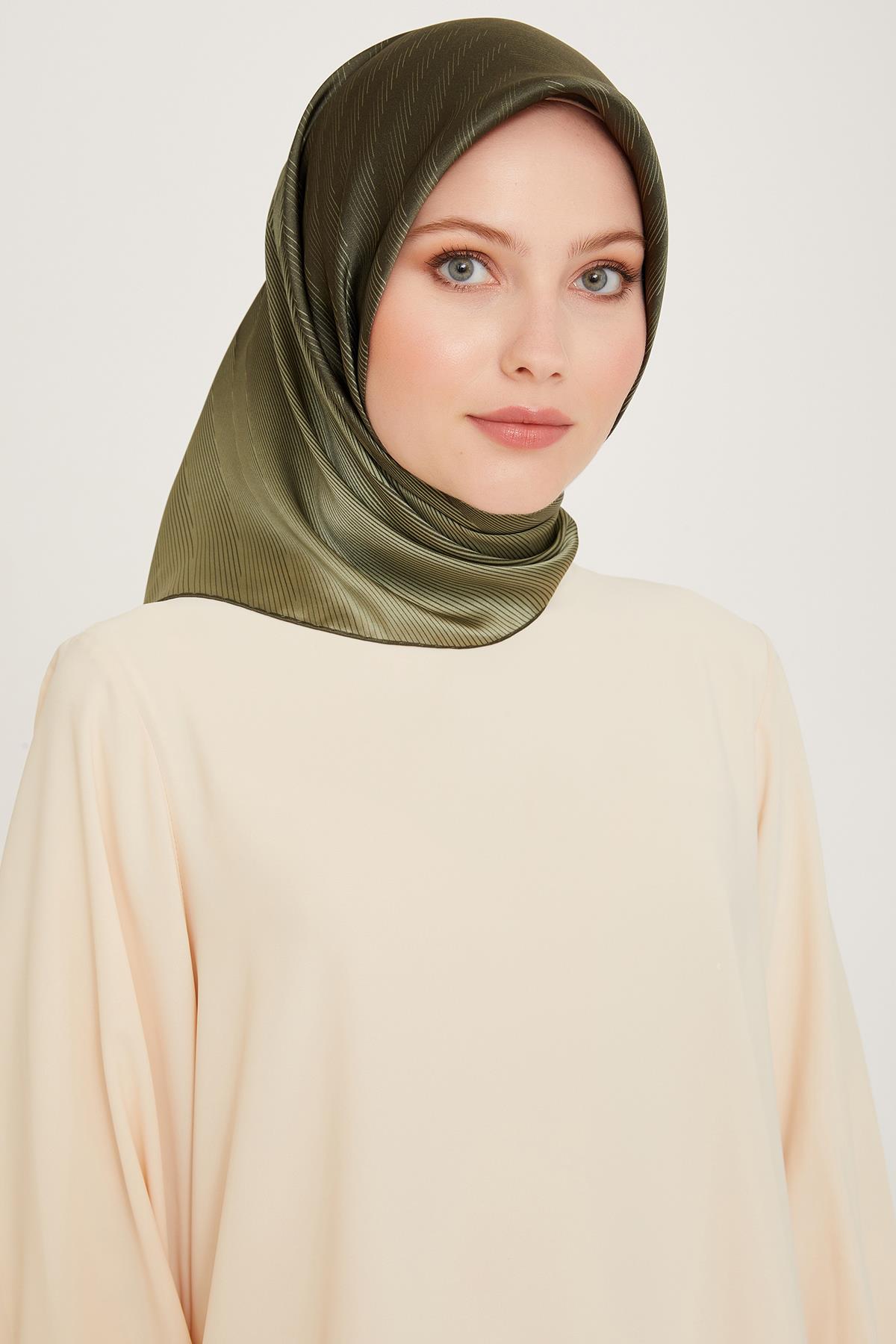 Armine 24-25 Kış 9237-51