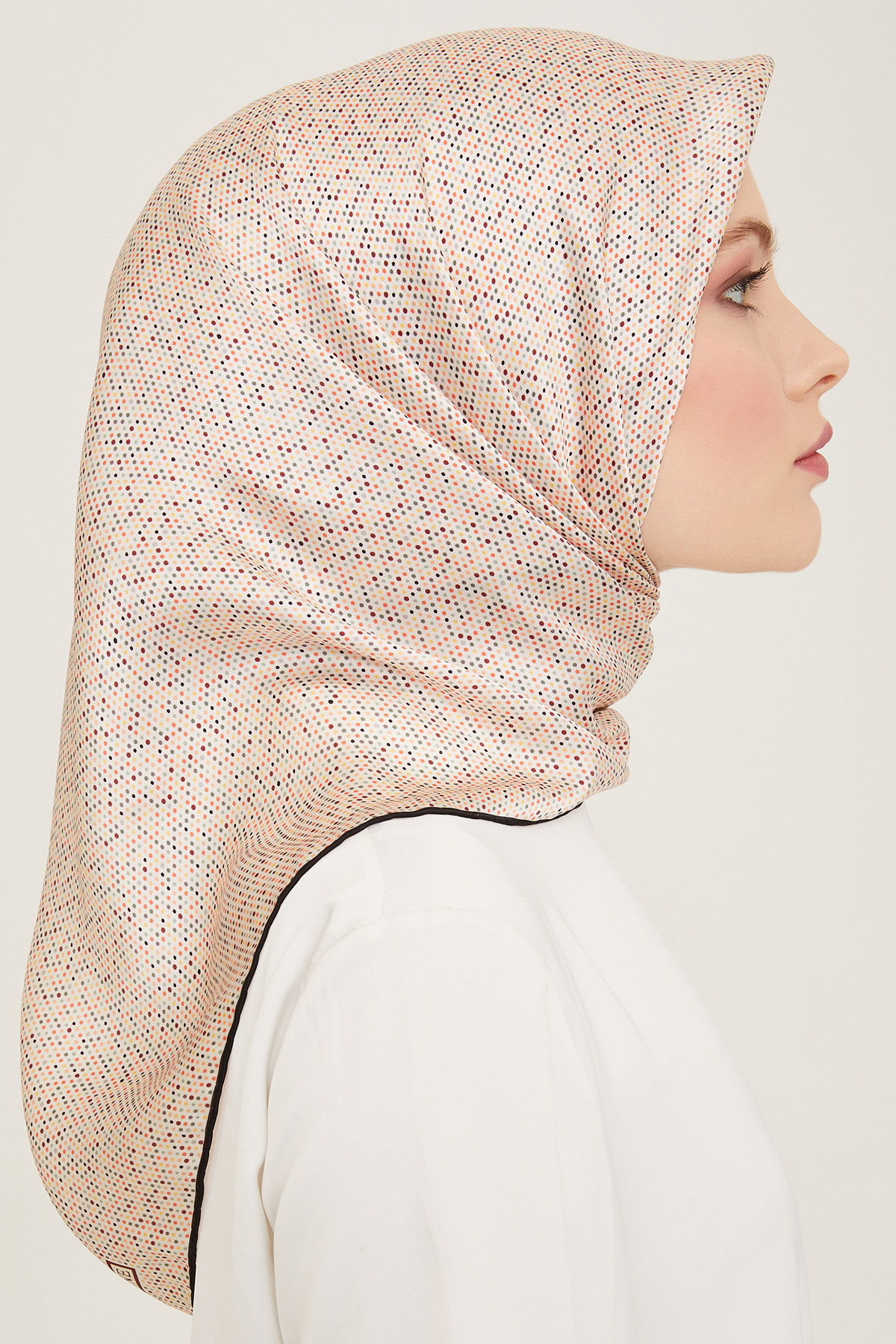 Armine 24 Yaz 9113-82