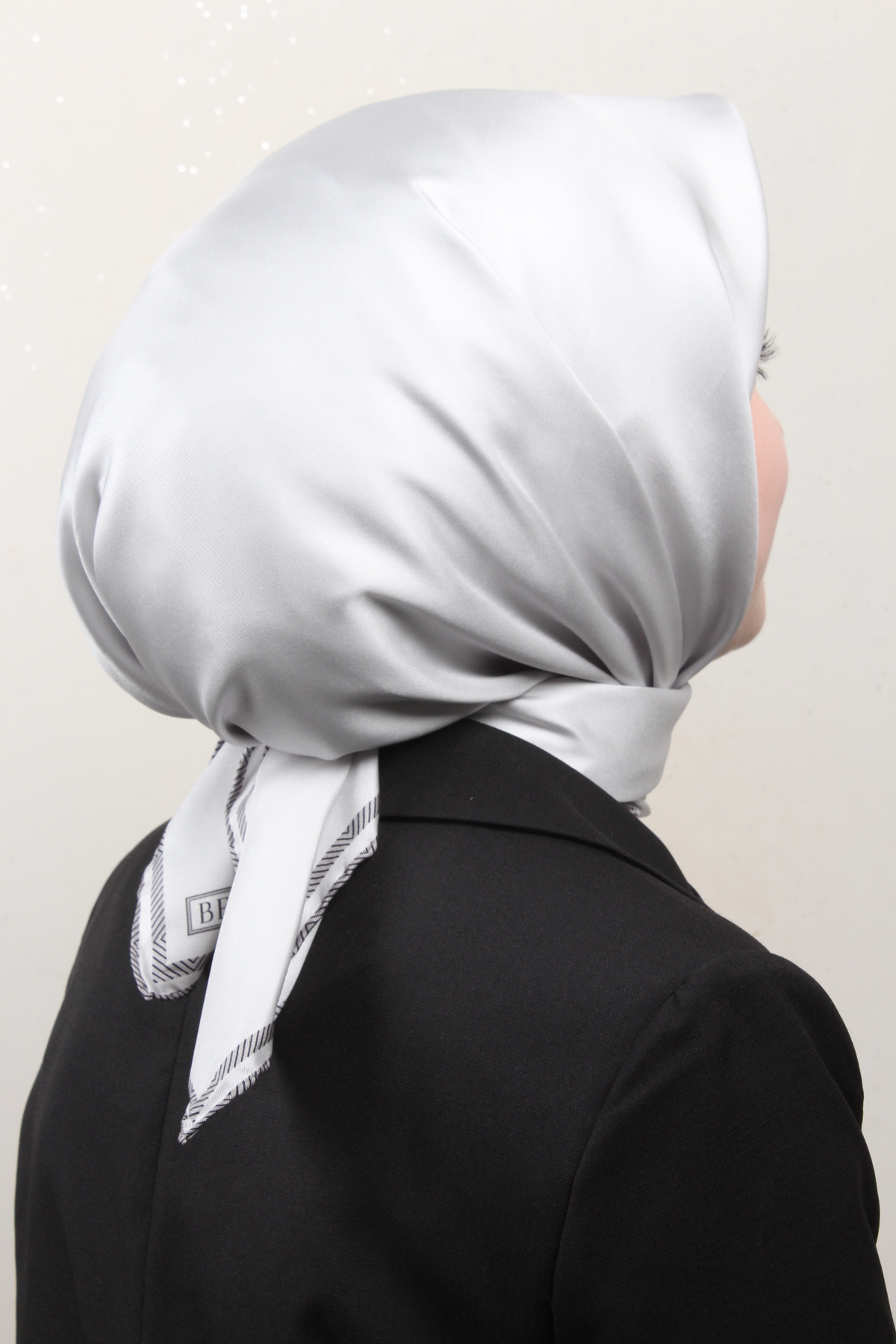 Belli Twil İpek Eşarp 40009-10 Gümüş