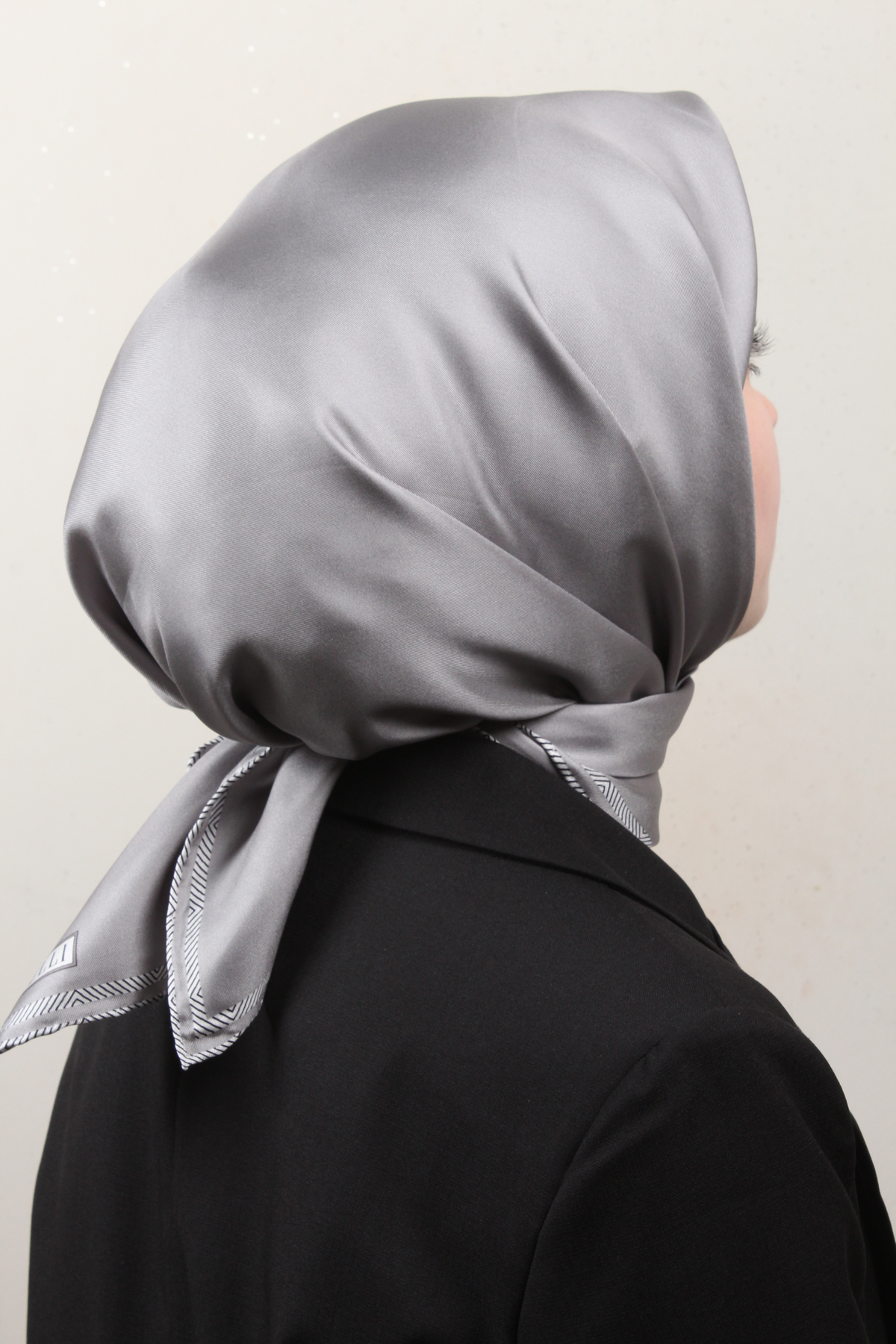 Belli Twil İpek Eşarp 40009-50 Gri