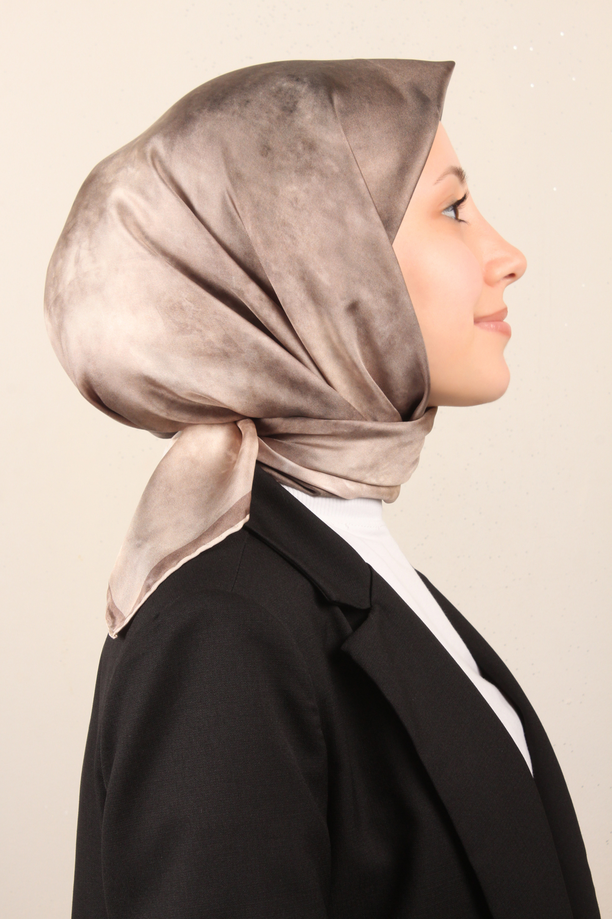 Belli Twil İpek Eşarp 4008-82 Sütlü Kahve
