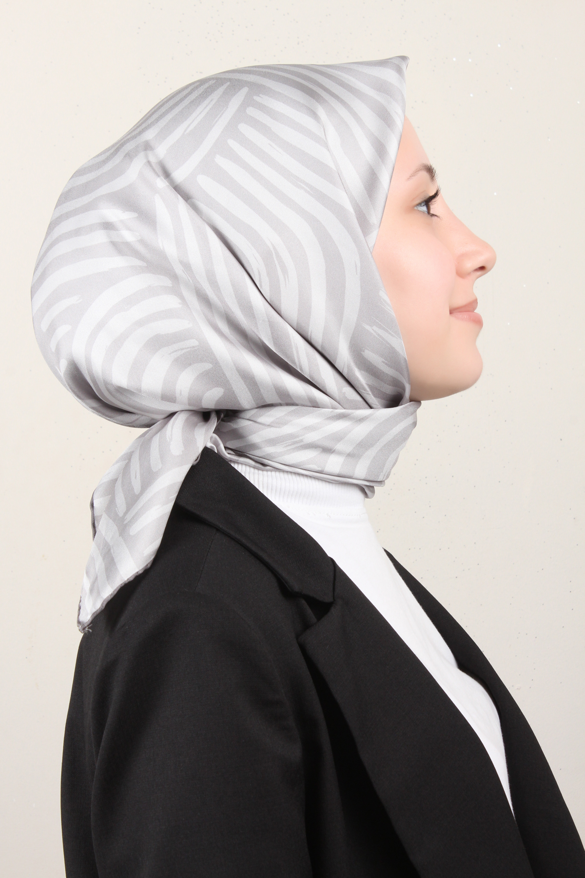 Belli Twil İpek Eşarp 4010-81 Gri
