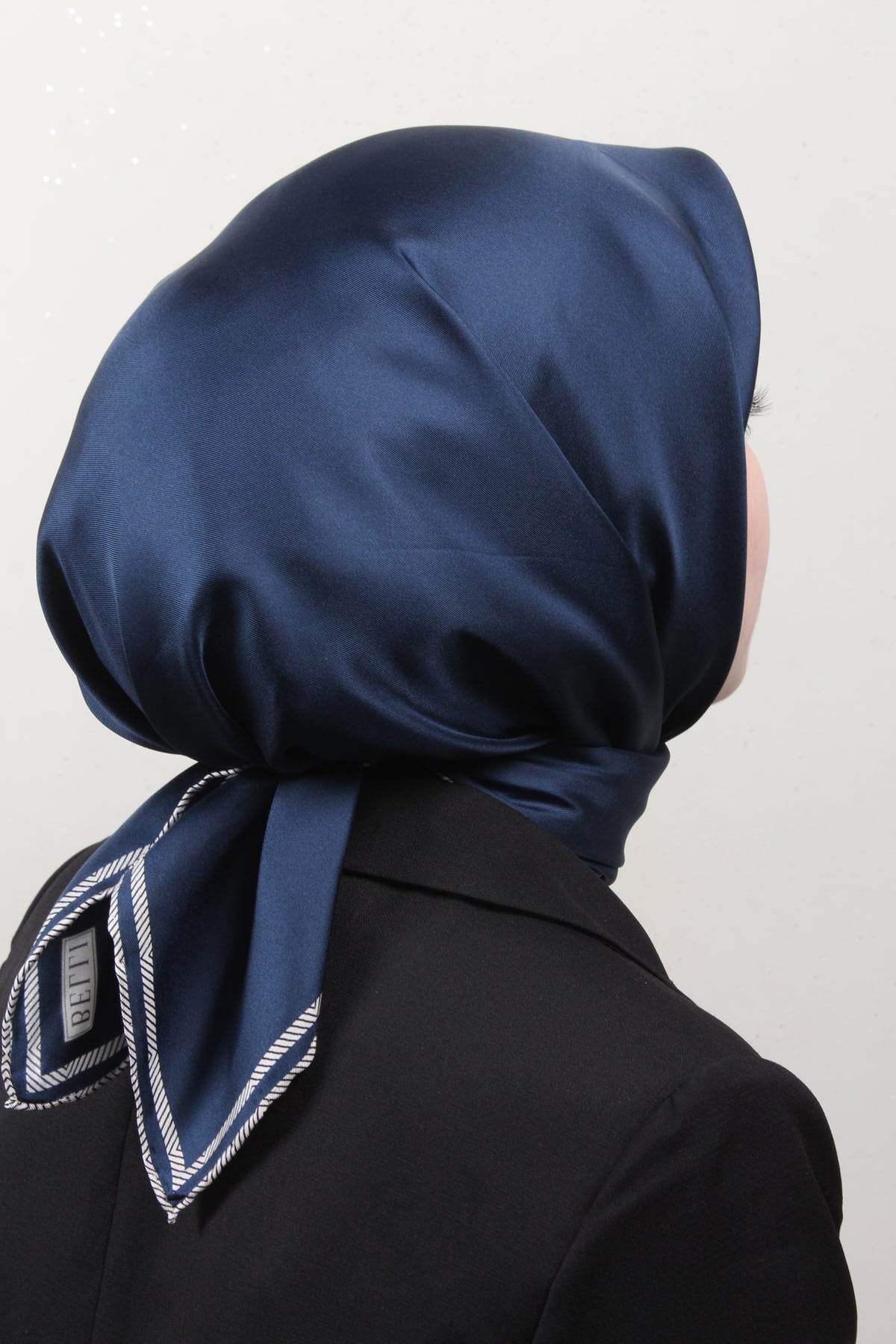 Belli Twill İpek Eşarp 40009-12 Lacivert