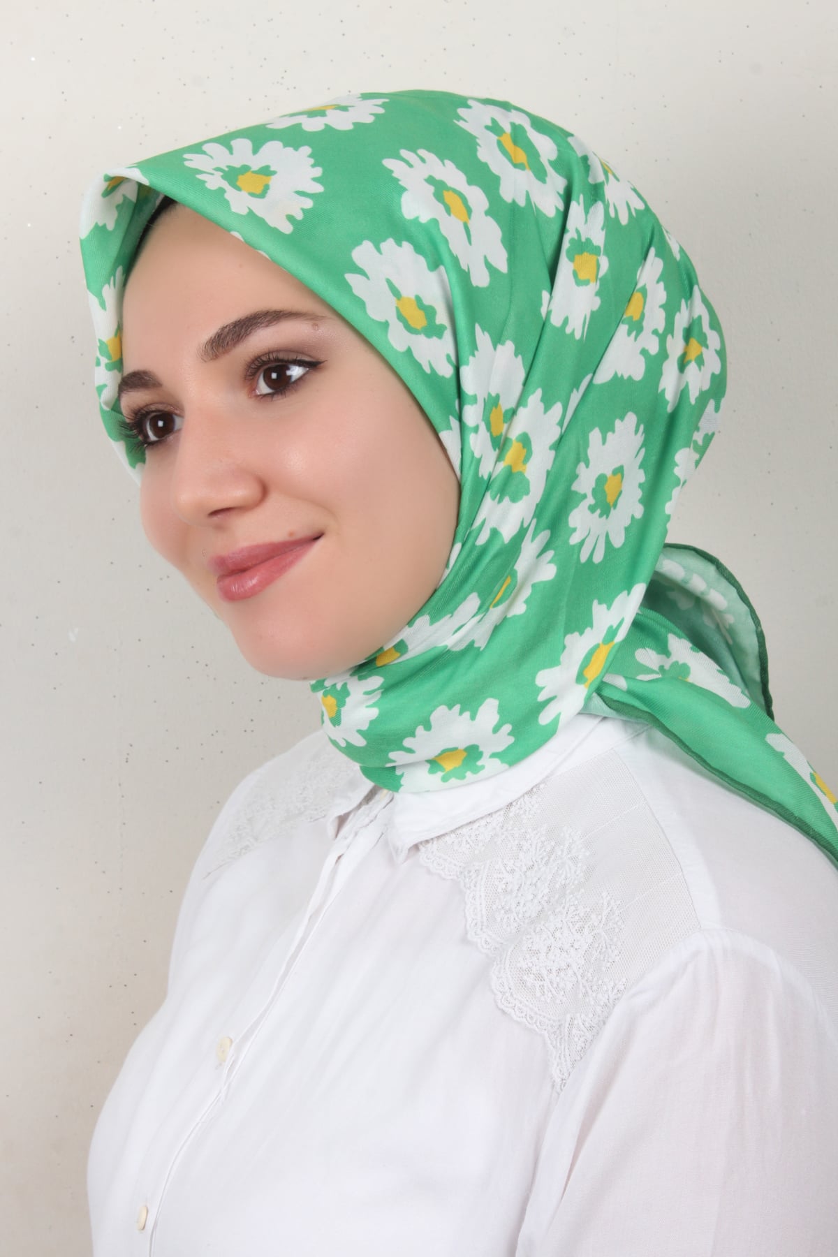 Gloria Eşarp 3084-13 Benetton