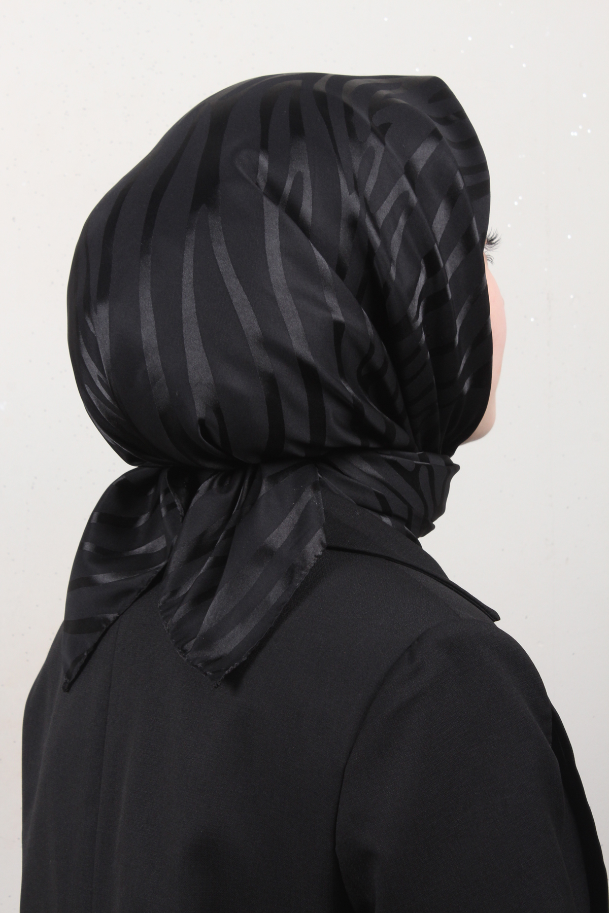 Golden Jakar Eşarp 4136-10 Siyah