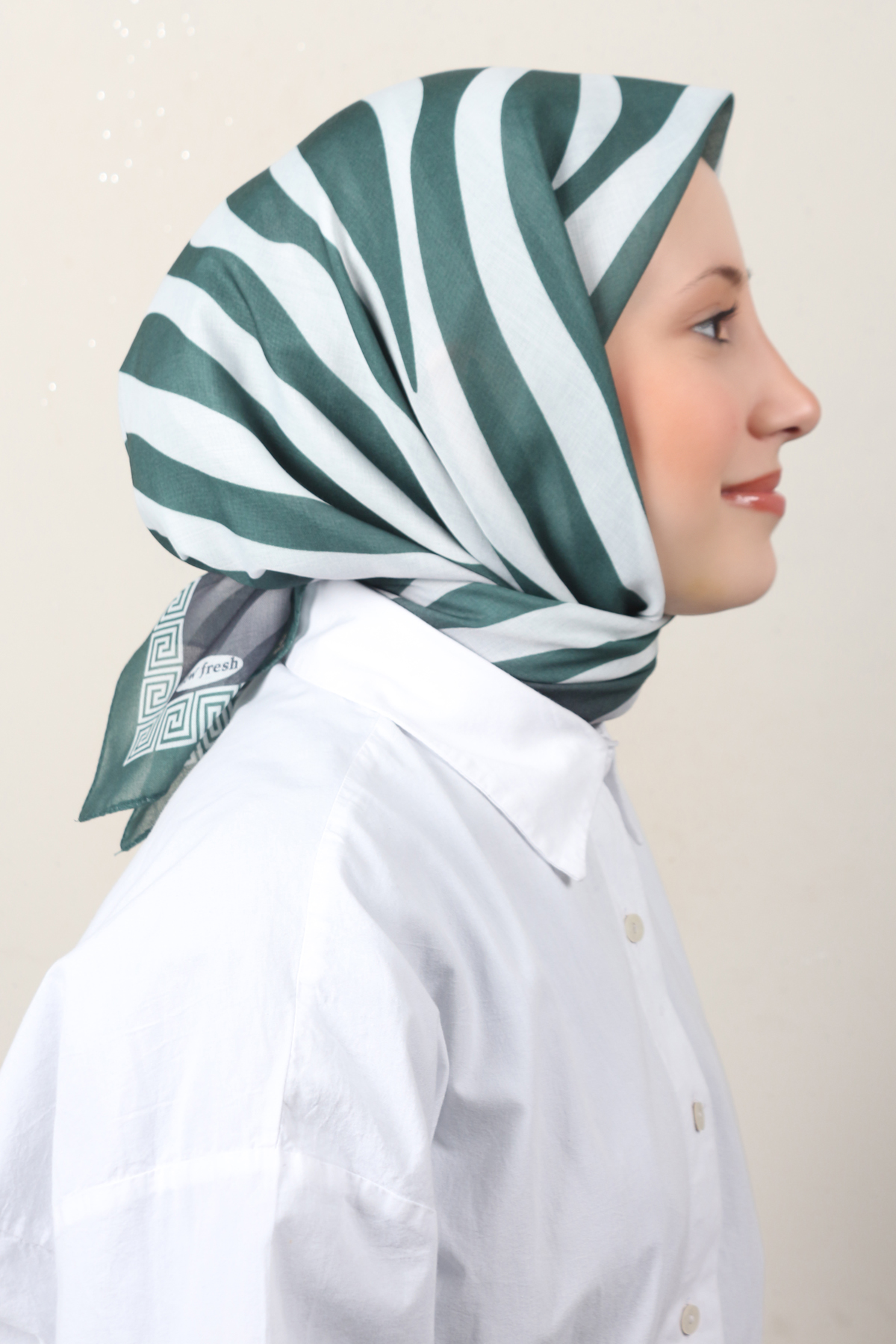 Lux Soft Pamuklu Eşarp 4040-213 Zümrüt 