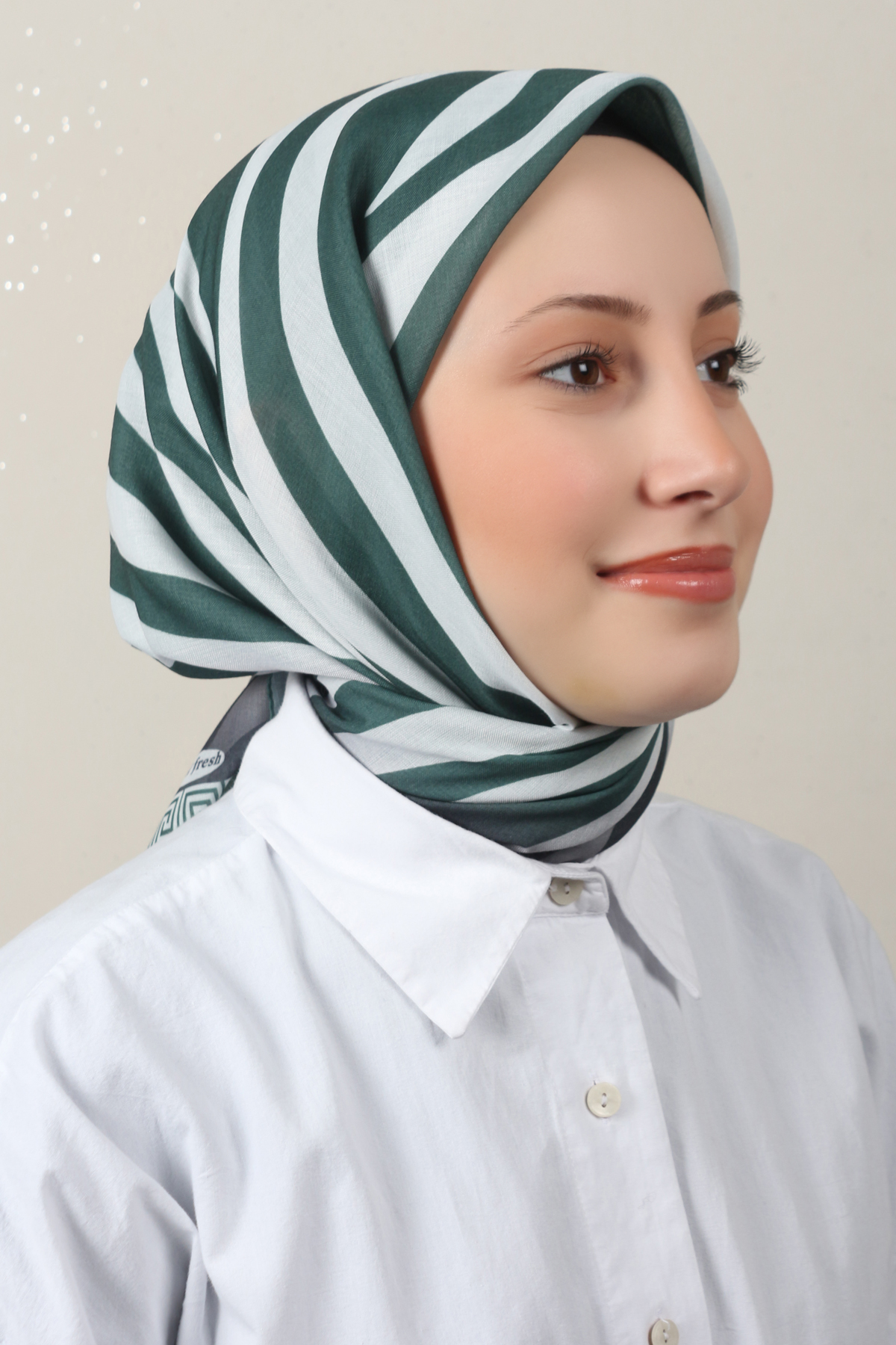Lux Soft Pamuklu Eşarp 4040-213 Zümrüt 