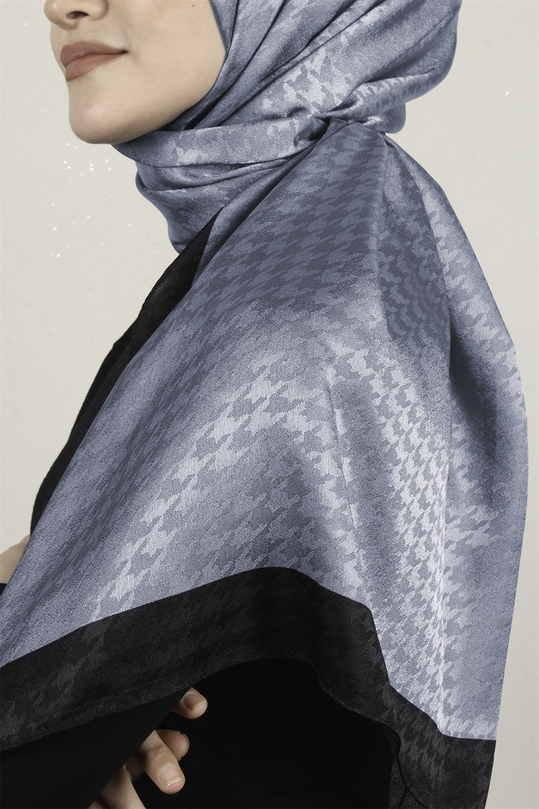 Monogram Şal 149-14 Füme