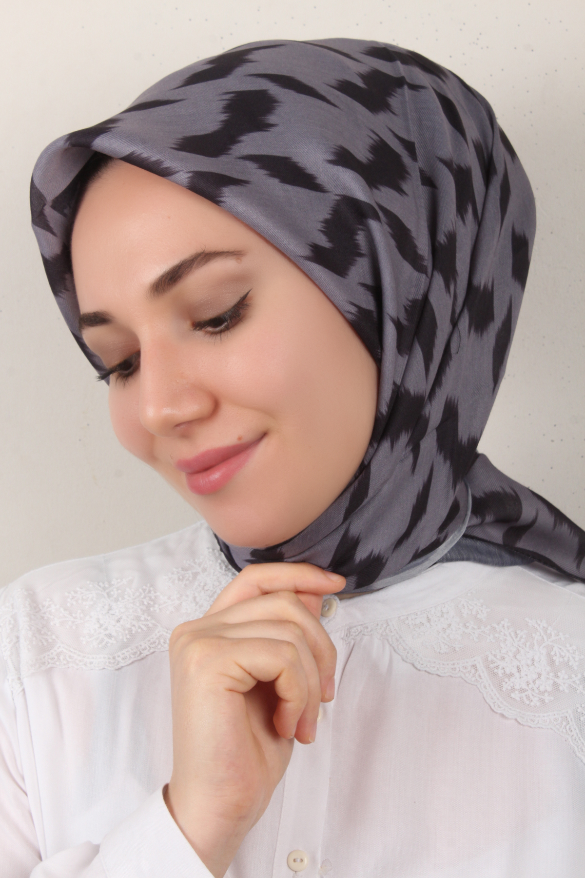 Nirvana Soft Eşarp 3348-17 Siyah-Füme