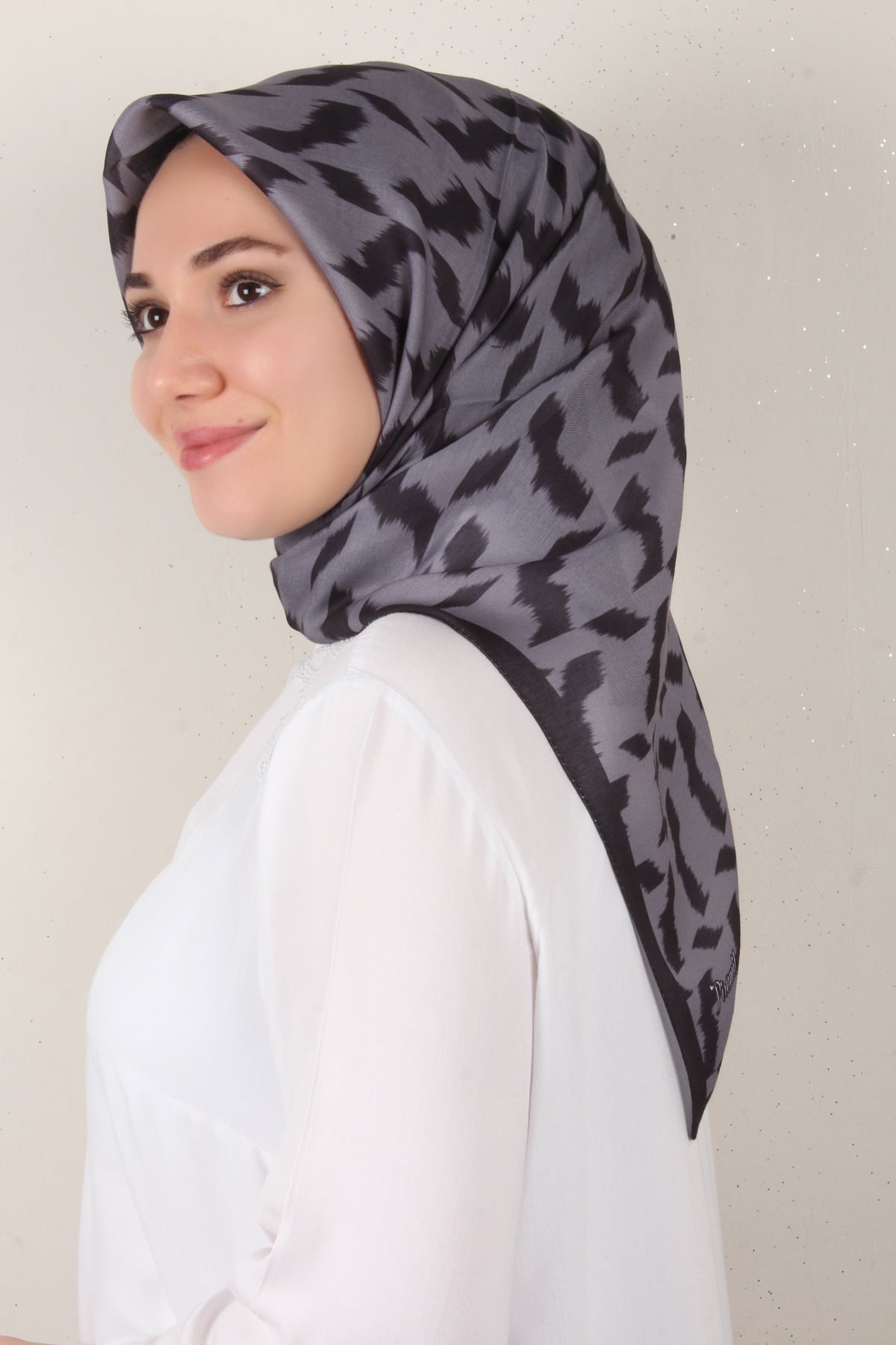 Nirvana Soft Eşarp 3348-17 Siyah-Füme