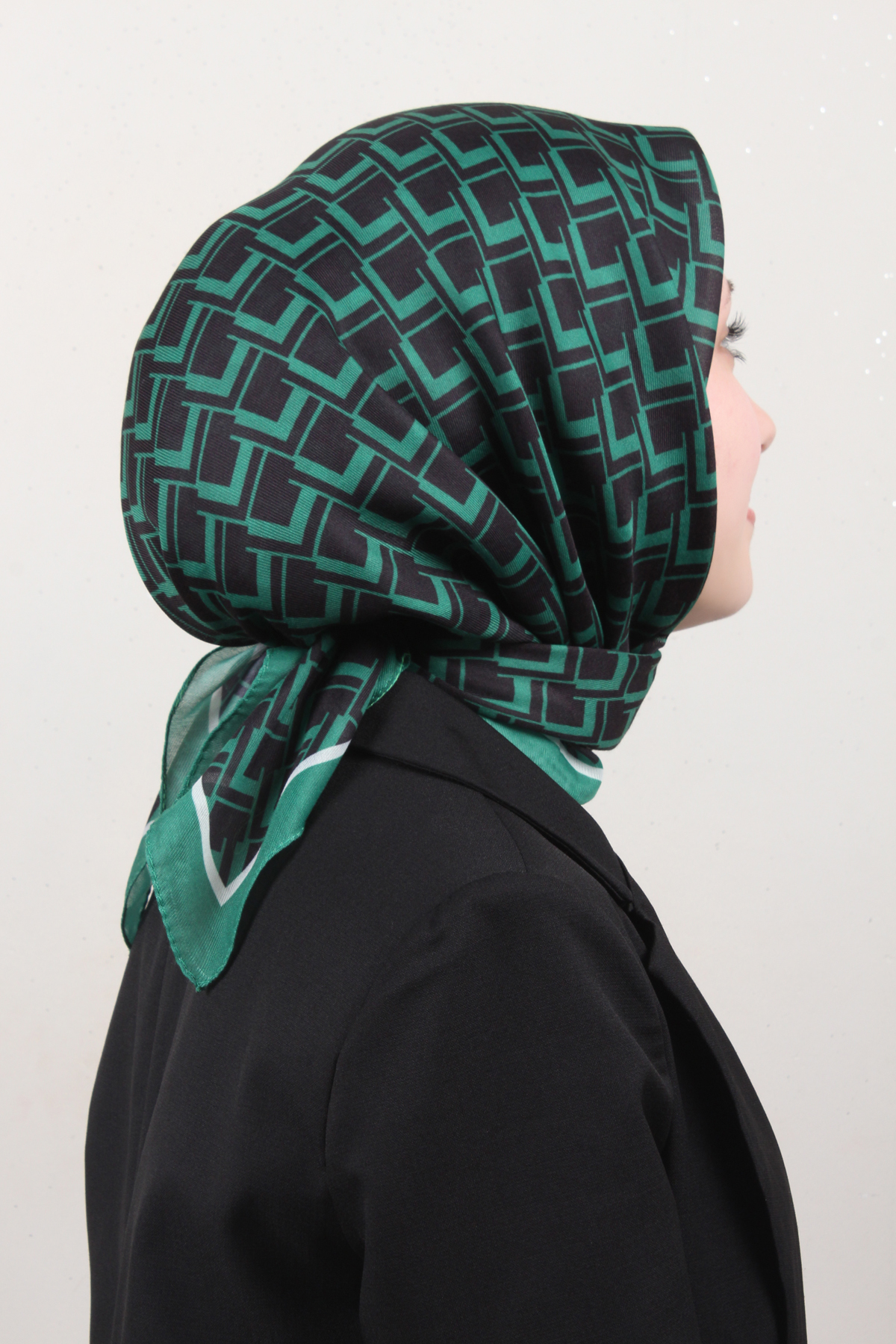Nirvana Soft Eşarp 8110-9 Benetton