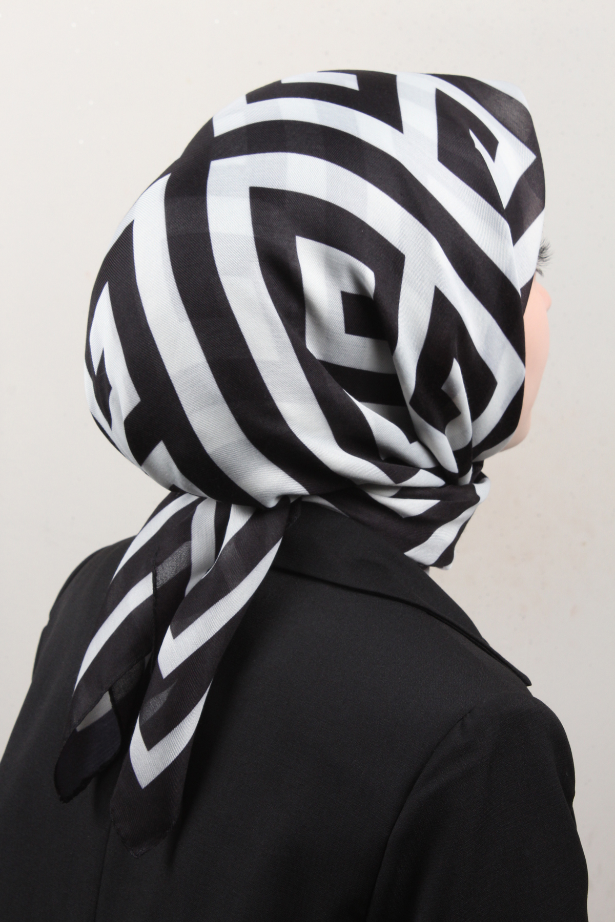 Nirvana Soft Eşarp 8113-2 Siyah-Beyaz