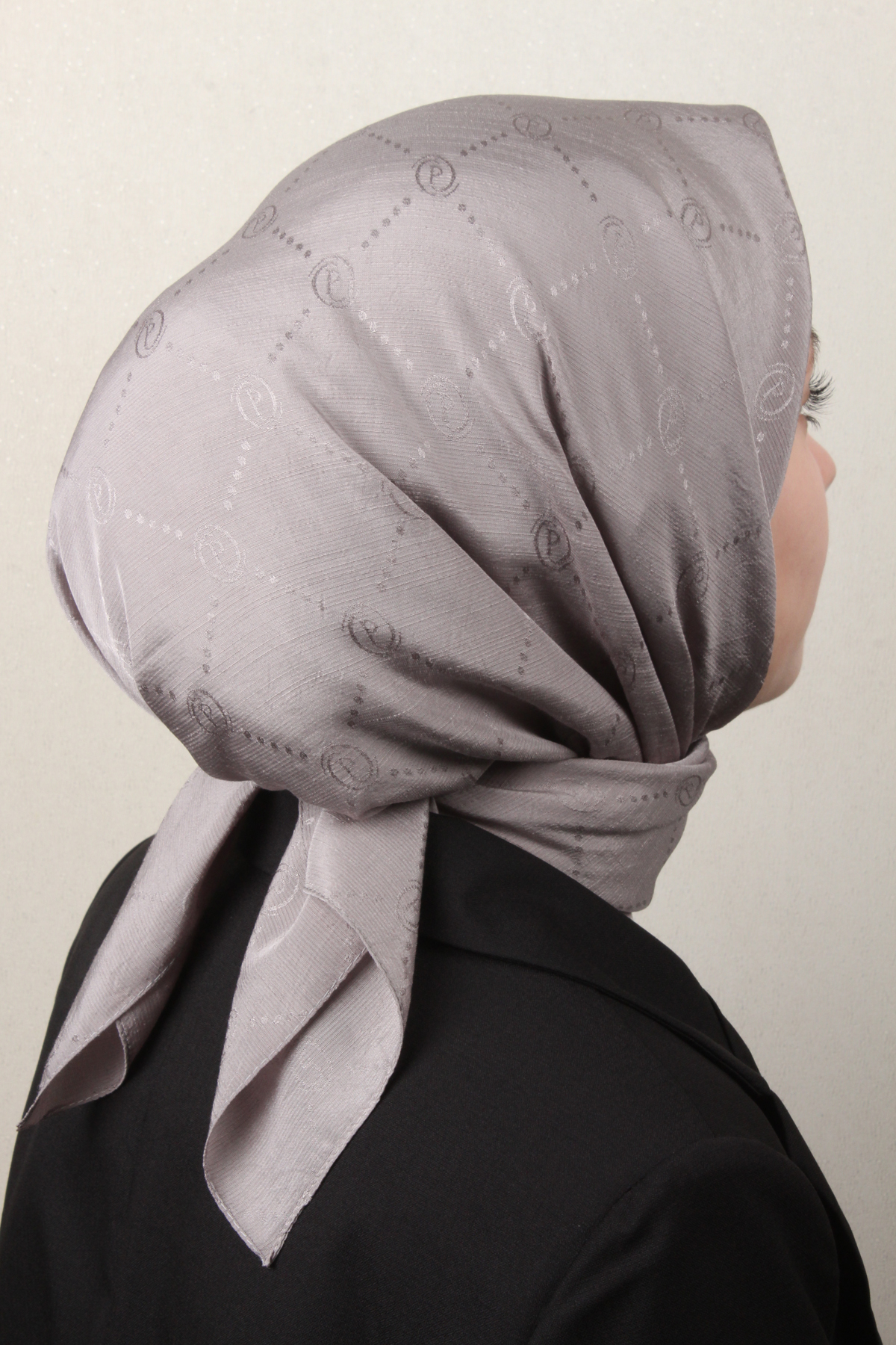 Piramit Monogram Eşarp 4117-26 Duman