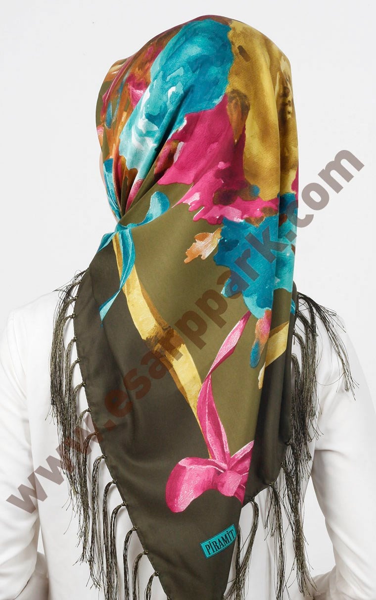 Piramit Püsküllü Eşarp 111-0023-18