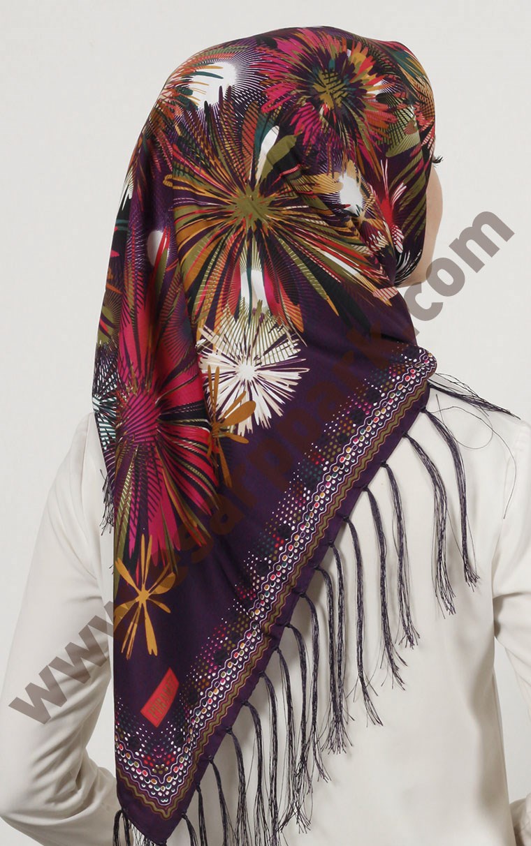 Piramit Püsküllü Eşarp 111-0023-63