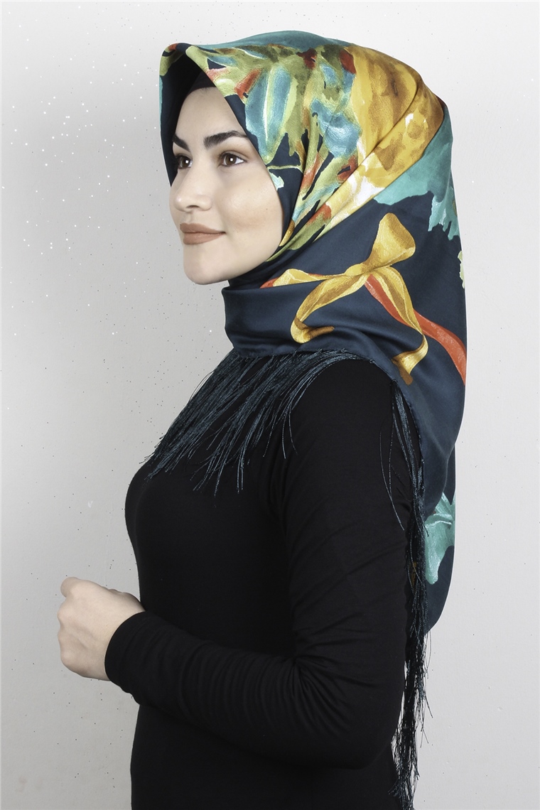 Piramit Püsküllü Eşarp 111-0076 Yeşil