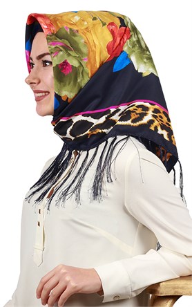 111-0017-06 PİRAMİT PÜSKÜLLÜ EŞARP