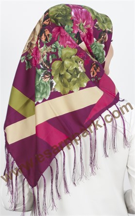 111-0001-05 PİRAMİT PÜSKÜLLÜ EŞARP 