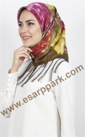 111-0006-01 PİRAMİT PÜSKÜLLÜ EŞARP 