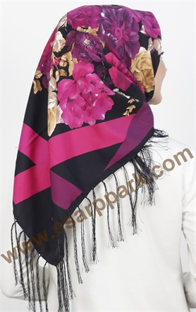 111-0011-13  PİRAMİT PÜSKÜLLÜ EŞARP