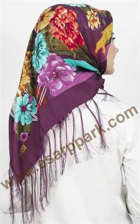 111-0012-02 PİRAMİT PÜSKÜLLÜ EŞARP