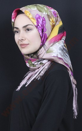 111-0013-01 PİRAMİT PÜSKÜLLÜ EŞARP