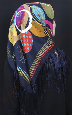 111-0013-18 PİRAMİT PÜSKÜLLÜ EŞARP