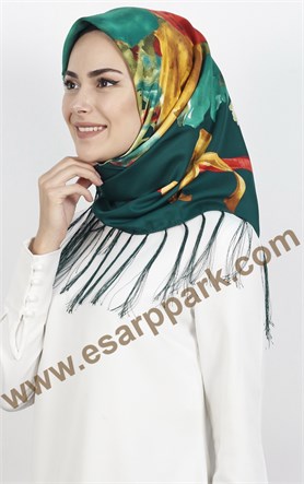 111-0013-19 PİRAMİT PÜSKÜLLÜ EŞARP