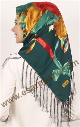 111-0013-19 PİRAMİT PÜSKÜLLÜ EŞARP